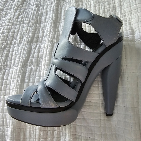 Balenciaga | Auth Wooden Heel Platform Sandals 7 - Picture 13 of 16